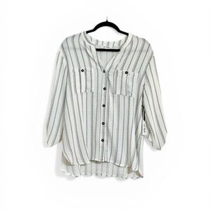 3rd+Malt White & Grey Vertical Striped Button Down Blouse Size XL NWT